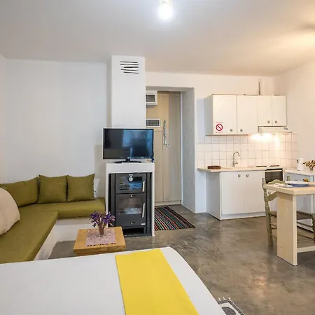 Apartment γκαρσονιέρα #1 *